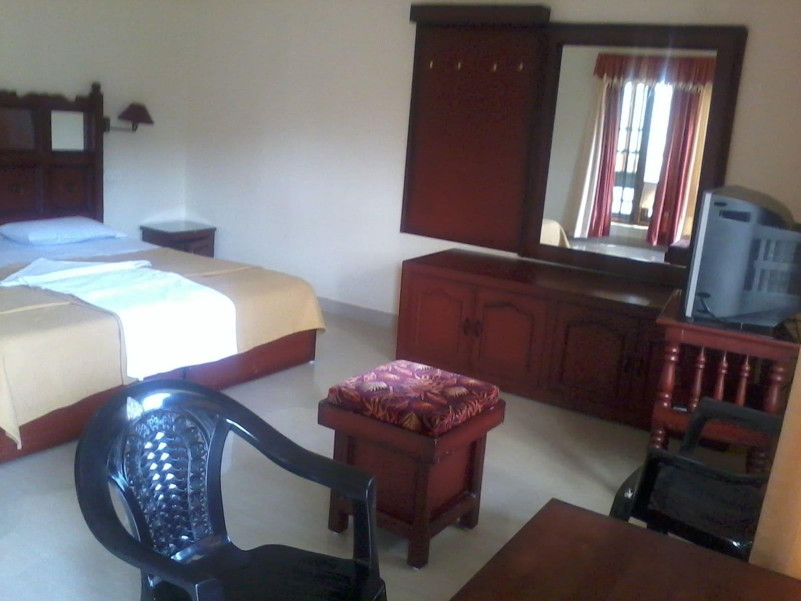 Jungle Palace Homestay Thekkady Extérieur photo