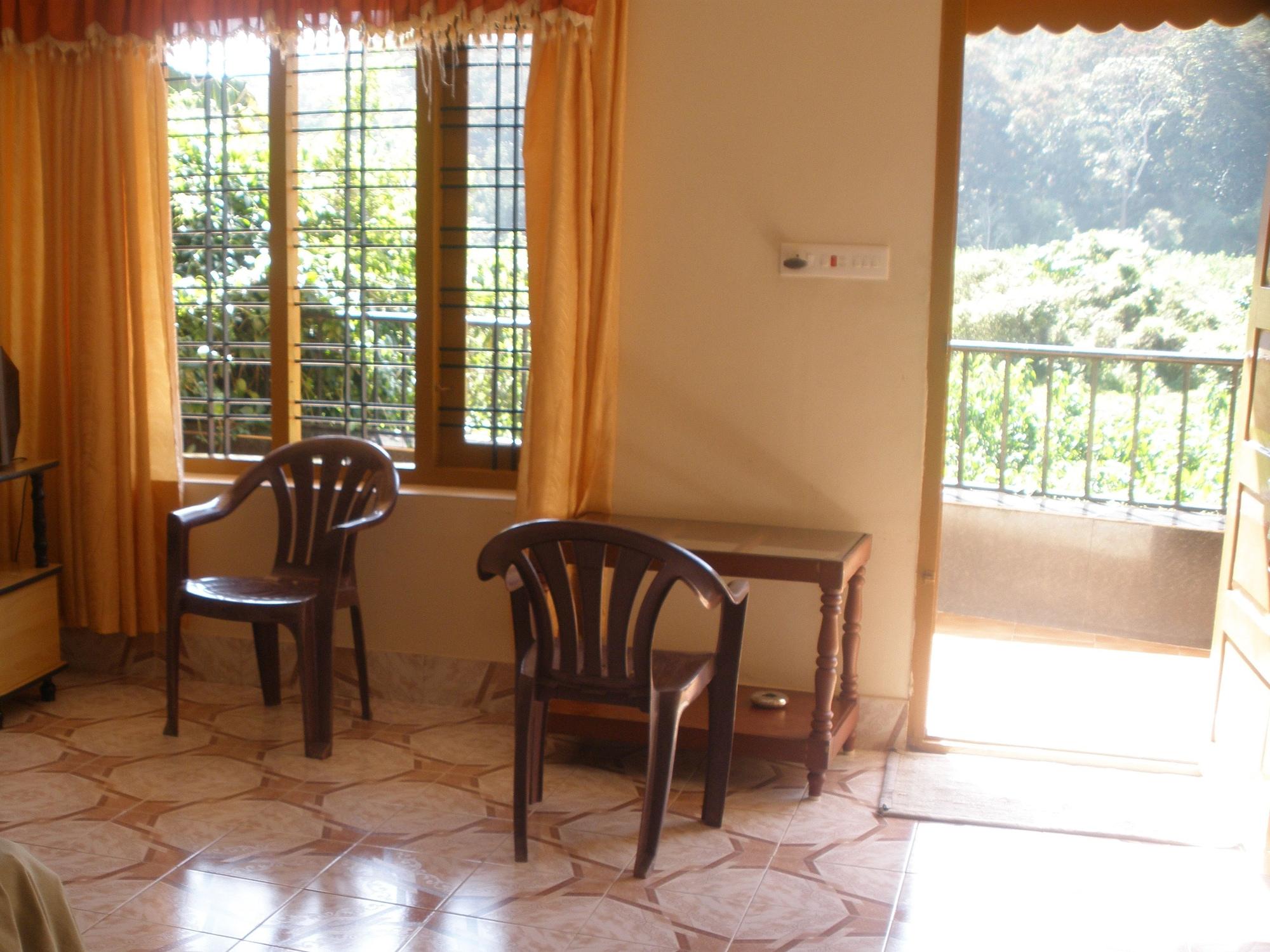 Jungle Palace Homestay Thekkady Extérieur photo