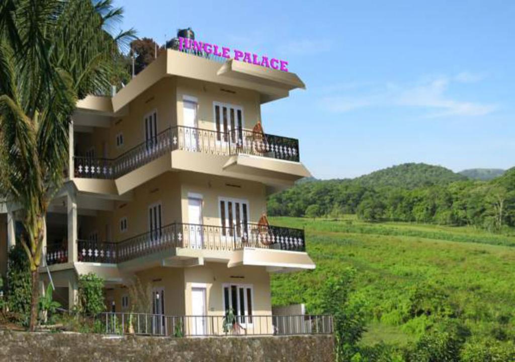 Jungle Palace Homestay Thekkady Extérieur photo